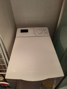 Indesit pesumasin (vigane) (1 foto / 3)