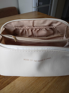 Косметички от Ralph Lauren и Rose of Mans Land (7 фото из 10)