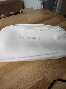 Косметички от Ralph Lauren и Rose of Mans Land (10 фото из 10)