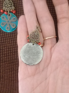 Бижутерия. Серьги. (2 фото из 3)