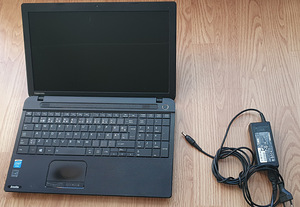 15,6" Toshiba Satellite C-50-A-19T + laadija (varuosadeks) (2 foto / 8)