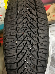 205/60R16 Volvo Goodyear UltraGrip Ice 2 (6 foto / 6)