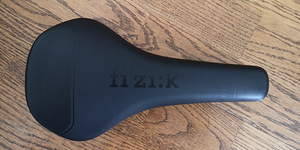 Sadul Fizik Taiga (1 foto / 2)