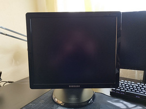 Monitor Samsung SyncMaster 961bw 19 tolli 75hz (2 foto / 3)