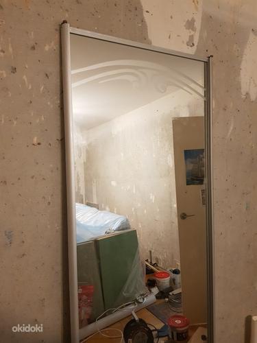 Зеркальная дверь (фото #2)