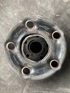 Диски 15 vw + колпаки (2 фото из 2)