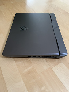 MSI VECTOR 16 HX A14VGG QHD 240Hz i9-14900HX RTX 4070 (3 foto / 8)