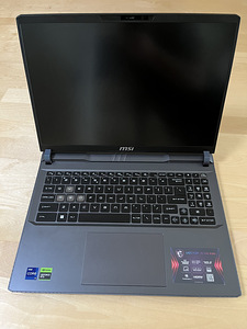MSI VECTOR 16 HX A14VGG QHD 240Hz i9-14900HX RTX 4070 (5 foto / 8)