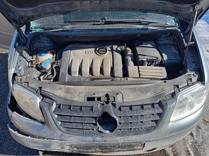 2003 VW Touran 1.9 TDI 77kW varuosadeks (9 foto / 9)