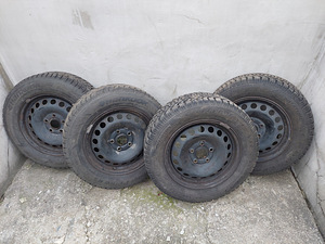 15" veljed 195/65/R15 talverehvidega (4 foto / 6)