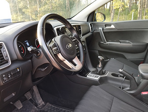 Kia Sportage GDI 2WD LX 1.6 97kV (8 foto / 9)