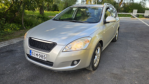 Kia Ceed (1 foto / 8)