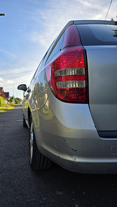 Kia Ceed (2 foto / 8)