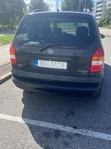 Opel Zafira 1.8 85kw (4 foto / 11)