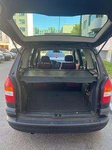 Opel Zafira 1.8 85kw (9 foto / 11)
