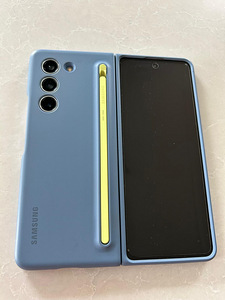 Samsung Galaxy Fold5 512 (1 foto / 6)