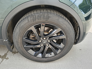 Landrover Discovery 5 (7 фото из 13)