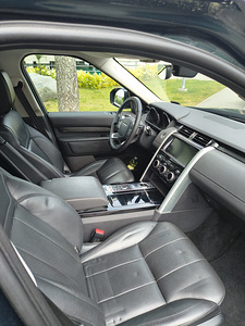 Landrover Discovery 5 (13 фото из 13)