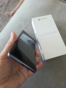 Motorola EDGE 60 Fusion (2 foto / 6)