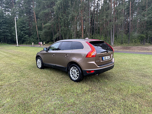 Volvo xc60 2.4tdi 120kw 2009a (3 foto / 13)
