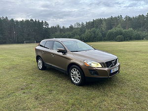 Volvo xc60 2.4tdi 120kw 2009a (7 foto / 13)