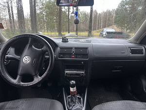 Volkswagen Golf 4 1.9sdi 50kw 2002 (7 foto / 7)