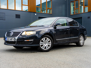 Volkswagen Passat Highline 2.0 110KW (2 foto / 12)