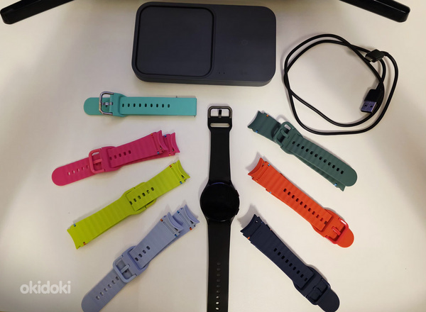 Galaxy Watch 4 laadimisjaama ja rigmadega