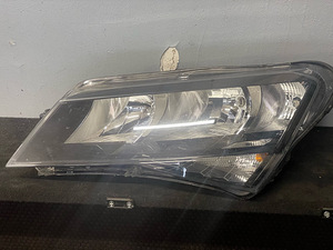 Skoda superb esituli (1 foto / 4)