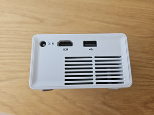 PVO YG300 Проектор (4 фото из 6)