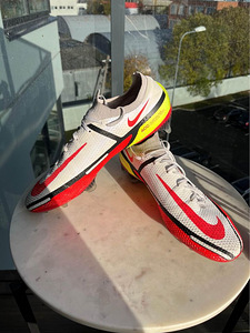 NIKE PHANTOM GT2 ELITE FG jalgpalli putsad (3 foto / 4)