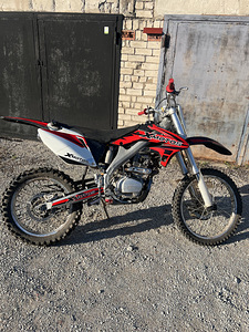 Xmotos krossimootorratas 250cc (2 foto / 4)