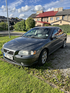 Volvo s60 136kW (1 foto / 12)