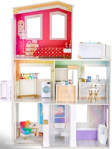 Радужный высокий кукольный домик с аксессуарами (фото #1)