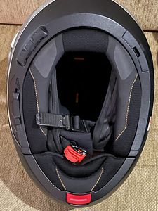 Schuberth C4 + Sena SC1. L (3 фото из 3)