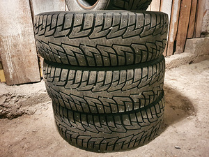 Hankook 15" Winter IPike RS 195-65R15 95T 6-7mm (2 foto / 6)
