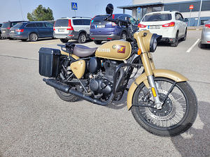 Royal Enfield CLASSIC 350 Reborn 15kW (7 foto / 8)