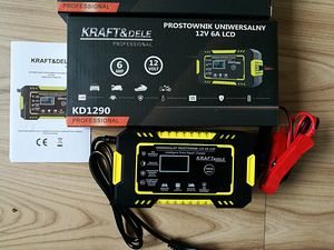 Зарядное устройство для аккумуляторов с ЖК-экраном 12V