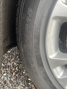 235/60/R18 Ainult Rehvid (8 foto / 10)