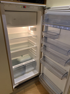 Külmkapp AEG integreeritav 122 cm (1 foto / 4)