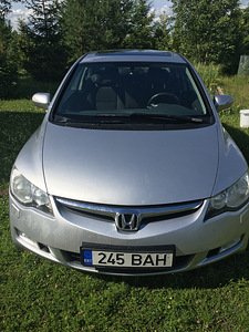 Honda Civic Executive 1.8 103кВт (1 фото из 12)