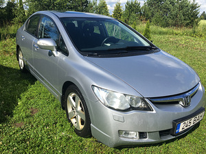 Honda Civic Executive 1.8 103кВт (2 фото из 12)
