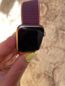 Apple Watch Series 4, 40mm (3 foto / 6)