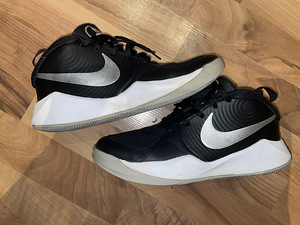 Heas korras Nike tossud! 36,5 (3 foto / 4)