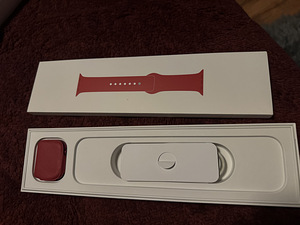 Apple Watch Series 7 GPS, 45 mm (1 foto / 7)