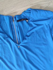 Guess платье S (3 фото из 3)