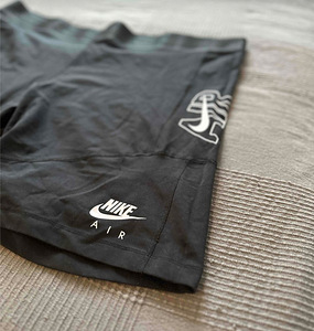 Nike lühikesed retuusid 3xl (2 foto / 3)