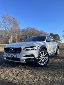 VOLVO V90 cross country (1 foto / 11)