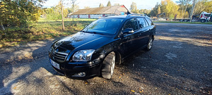 M: Toyota Avensis 2007 2.2d (1 foto / 6)