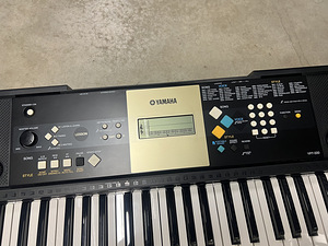 Yamaha YPT220 süntesaator (2 foto / 2)